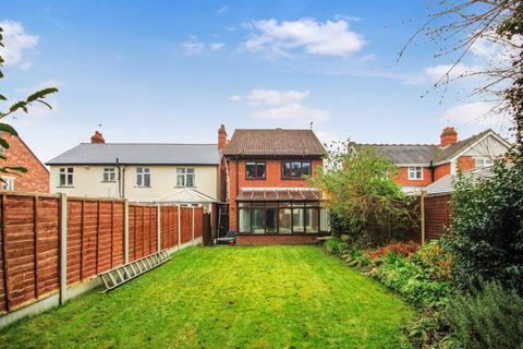 3 bedroom detached house for sale, Eggington Road, Stourbridge DY8