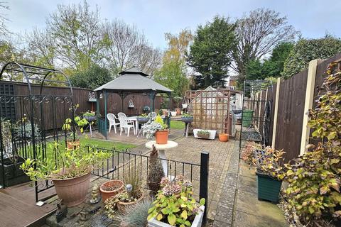 3 bedroom detached house for sale, Mamble Road, Stourbridge DY8