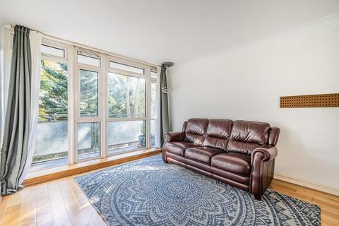 1 bedroom flat for sale, Winterfold Close, Southfields