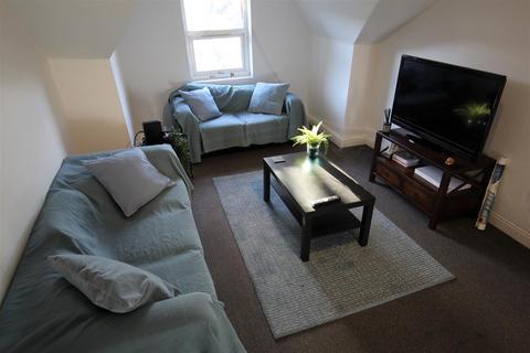 1 bedroom apartment to rent, Kelso Road, Hyde Park, Leeds, LS2 9PR