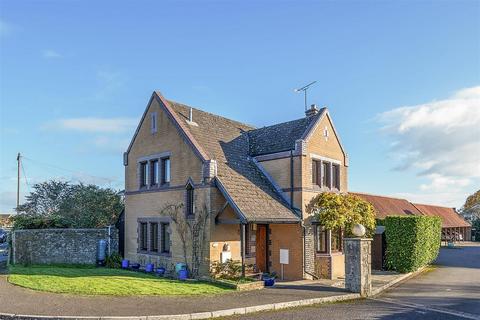 3 bedroom detached house for sale, Derriads Lane, Chippenham