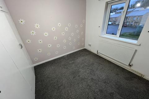 3 bedroom semi-detached house to rent, Heol Dyfnallt, Johnstown, Carmarthen