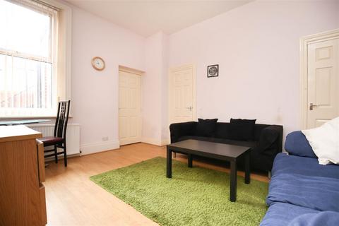 2 bedroom flat to rent, Cavendish Road, Newcastle Upon Tyne NE2