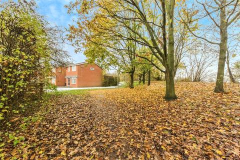 3 bedroom link detached house for sale, Padstow Close, Crewe, Cheshire, CW1