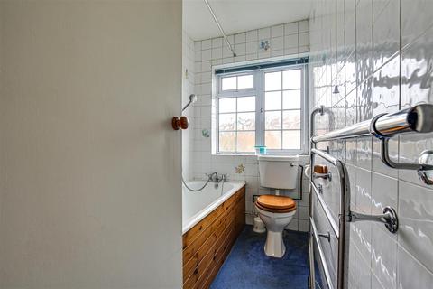 7 Bartlett Road, Westerham, TN16 1TP