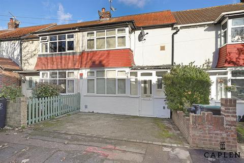 2 bedroom house for sale, Malvern Gardens, Loughton