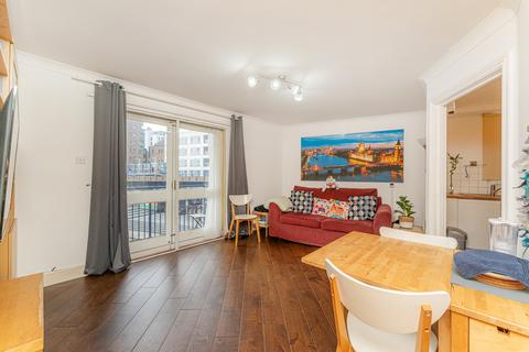 1 bedroom flat for sale, Peninsula Court, Isle of Dogs E14