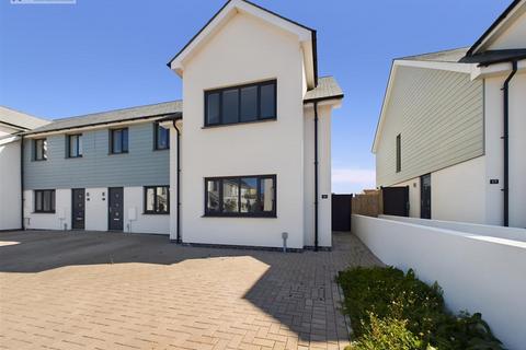 3 bedroom end of terrace house for sale, Sea View Avenue, Westward Ho!