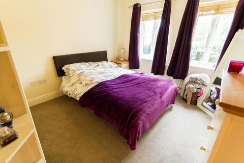 2 bedroom apartment to rent, Linfield Grove, Headingley, Leeds, LS6 2AB