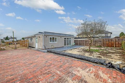 3 bedroom detached bungalow for sale, Hunsdon, BRAND NEW BUNGALOW