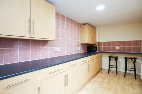 4 bedroom end of terrace house to rent, Shortridge Terrace, Newcastle Upon Tyne NE2