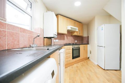 4 bedroom end of terrace house to rent, Shortridge Terrace, Newcastle Upon Tyne NE2