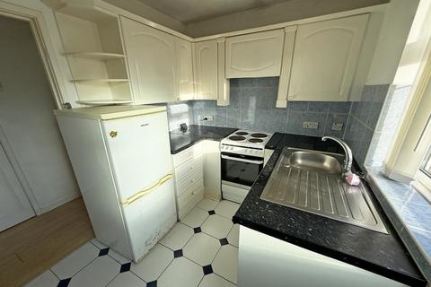 2 bedroom flat for sale, Peebles Close, North Shields, Tyne and Wear