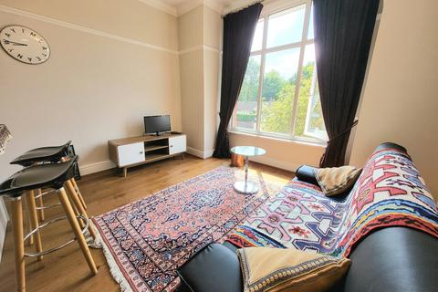 2 bedroom flat to rent, Wilmslow Road, Didsbury, Manchester, M20