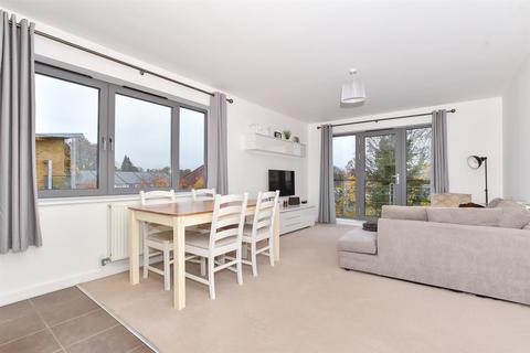 2 bedroom apartment for sale, The Farrows, Maidstone, Kent