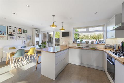 46 Allington Road, Paddock Wood, Tonbridge, TN12 6AN