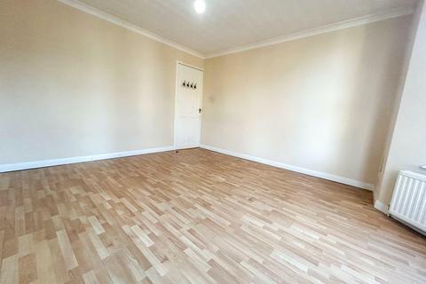 2 bedroom flat to rent, 2 Bedroom Flat To Let - HP13