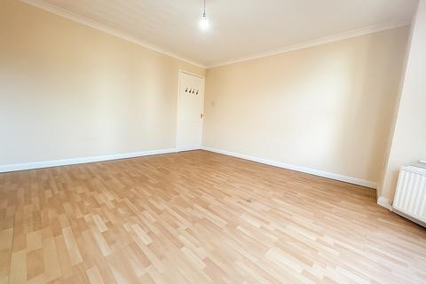 2 bedroom flat to rent, 2 Bedroom Flat To Let - HP13