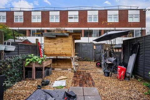 5 bedroom terraced house for sale, Holmleigh Road, Stoke Newington, N16