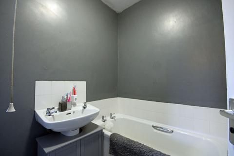 36 Fairfield Road, Wordsley, Stourbridge, DY8 5UJ
