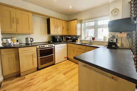 4 bedroom semi-detached house for sale, High Street Green, Hemel Hempstead, Hertfordshire