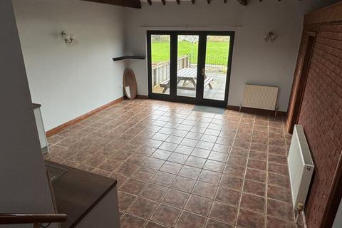 3 bedroom barn conversion to rent, Oxwick NR21