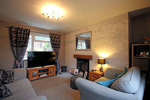 20 Ashfield Crescent, Wollescote, Stourbridge, DY9 9AZ