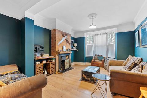 64 Bath Road, Kettering, NN16 8NB