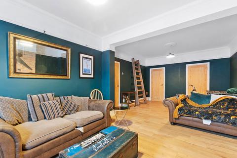 64 Bath Road, Kettering, NN16 8NB