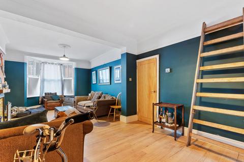 64 Bath Road, Kettering, NN16 8NB
