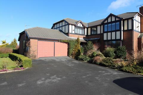 5 bedroom detached house to rent, Preston New Road, Blackpool FY4