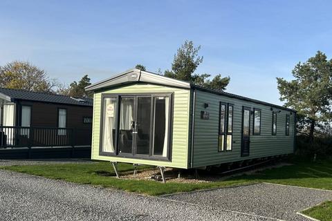 2 bedroom static caravan for sale, East Heslerton Malton