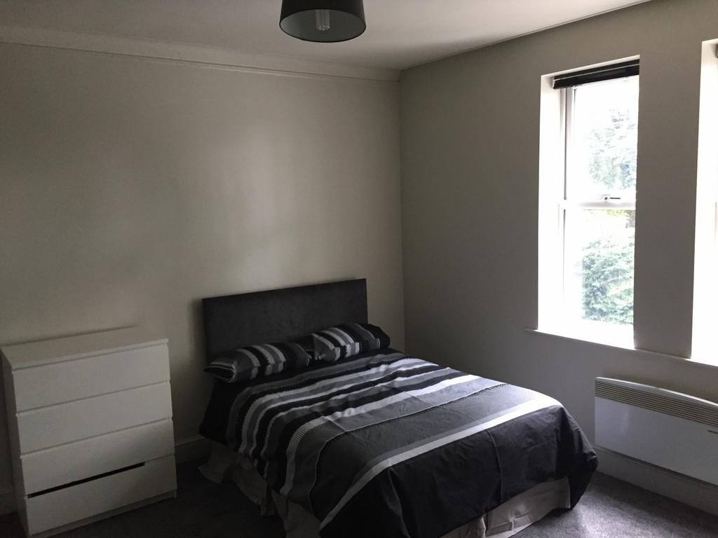 4 College Grove View, Flat 6