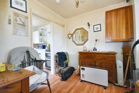 2 bedroom end of terrace house for sale, Fairmile Road, Tunbridge Wells