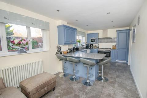 39 Quarry Way, Emersons Green, Bristol, BS16 7BN