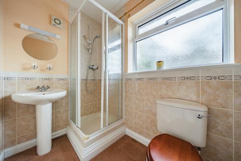 2 Oaktree View, Crossgates, Llandrindod Wells, LD1 6HN