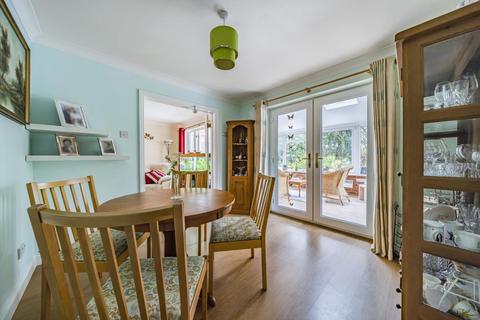 2 Oaktree View, Crossgates, Llandrindod Wells, LD1 6HN