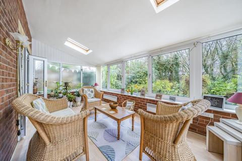 2 Oaktree View, Crossgates, Llandrindod Wells, LD1 6HN