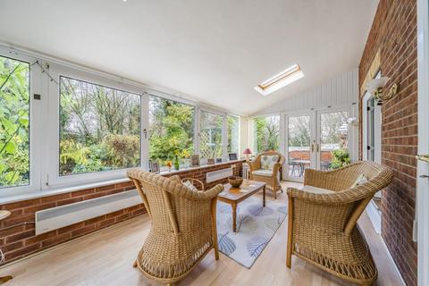 2 Oaktree View, Crossgates, Llandrindod Wells, LD1 6HN