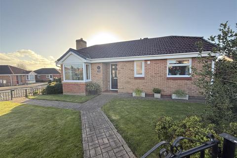 2 bedroom bungalow for sale, Quantock Close, Darlington