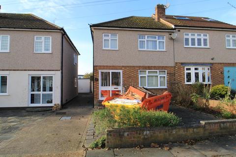 3 bedroom semi-detached house for sale, Chipperfield Close, Upminster RM14