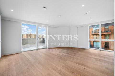 2 bedroom apartment to rent, West Hampstead Central, West End Lane