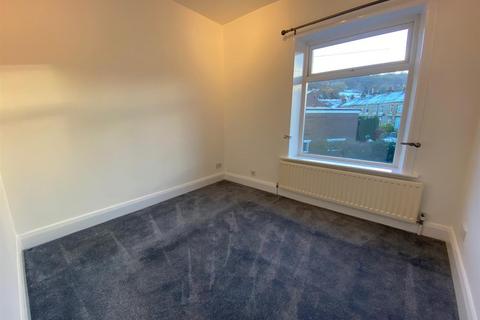 2 bedroom house to rent, Craven Street, Cowlersley, Huddersfield