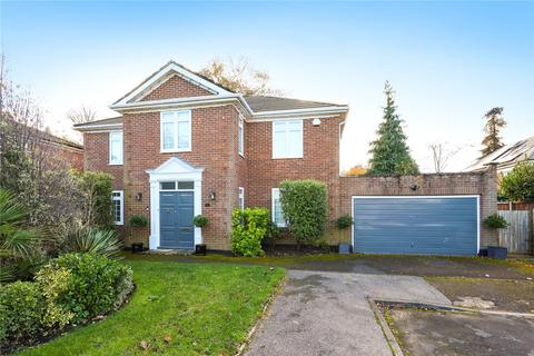 5 bedroom detached house to rent, Charlton Kings, Weybridge, Surrey, KT13