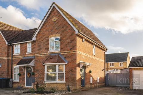 2 bedroom end of terrace house for sale, Albert Gardens, Church Langley