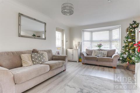 61 Albert Gardens, Church Langley, Harlow, CM17 9QG