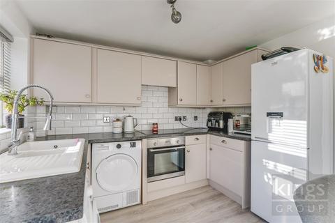 61 Albert Gardens, Church Langley, Harlow, CM17 9QG