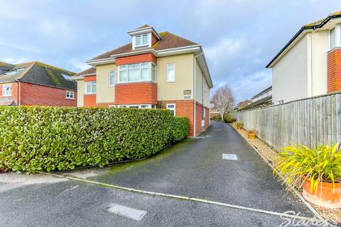 2 bedroom apartment to rent, Westmede , 11 Stuart Road, Highcliffe