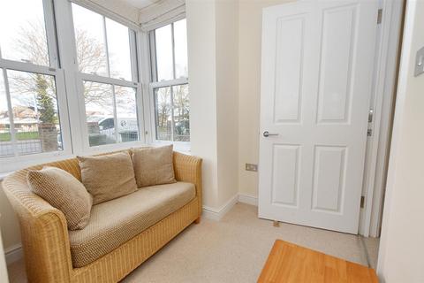 3 bedroom terraced house for sale, Cromer Road, Sheringham