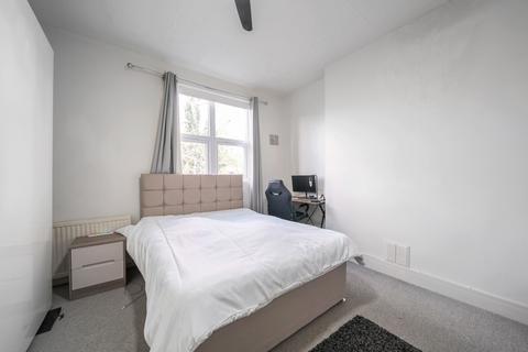 2 bedroom apartment to rent, Loveridge Road, West Hampstead, London, NW6